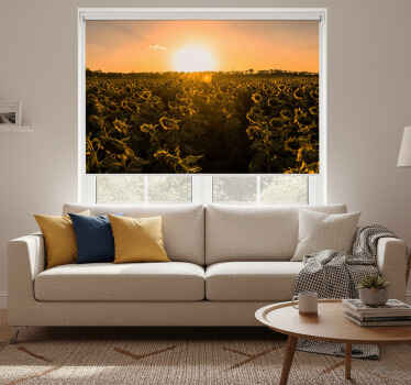 Rolgordijn woonkamer zonnebloemveld zonsopgang - TenStickers