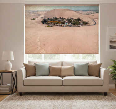 Rolgordijn woonkamer sandy huacachina - TenStickers
