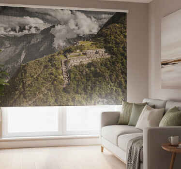 Rolgordijn woonkamer uitzicht op choquequirao - TenStickers