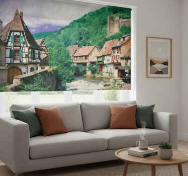 Rolgordijn woonkamer mooie stad aan de rivier - TenStickers