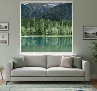 Rolgordijn woonkamer natuur prachtig groenachtig meer - TenStickers