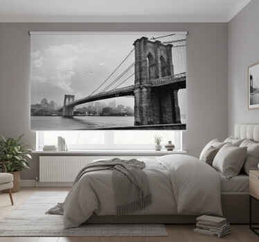 Grå rullegardin vægmaleri stue med bro fra new york - TenStickers