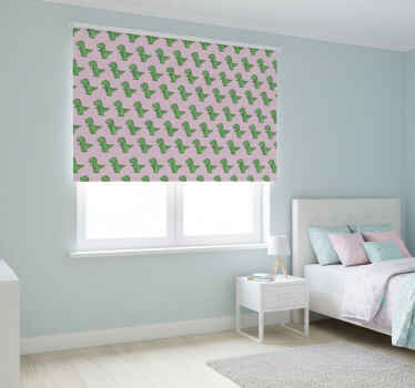 Pink roller blind with little dinosaurs on pink background - TenStickers