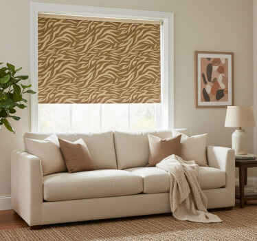 Living room blind in brown and beige tiger pattern - TenStickers