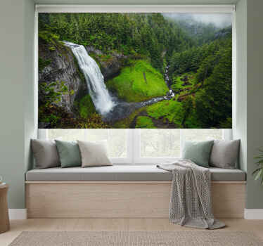 Toile fenêtre chambre cascade paisible en forêt verte - TenStickers