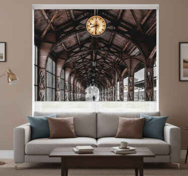 Living room blind classic 3d portal with watch - TenStickers