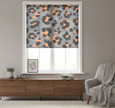 Toile fenêtre chambre peau de léopard grise - TenStickers