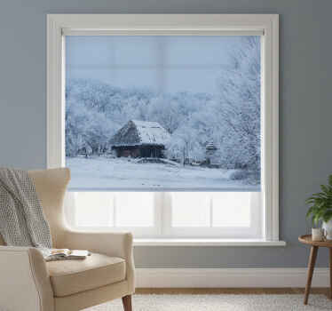 Estor enrollable blanco hogar en patio nevado - TenVinilo