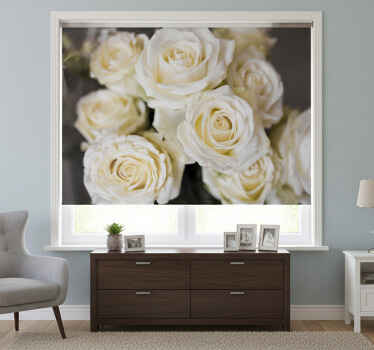 Estor enrollable blanco fondo de rosas blancas - TenVinilo