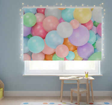 Toile fenêtre chambre enfant ballons pastel 3d - TenStickers