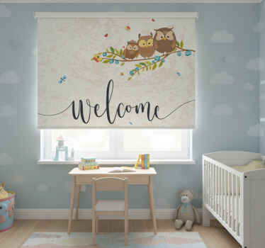 Toile fenêtre chambre enfant 3 hiboux et texte bienvenue - TenStickers
