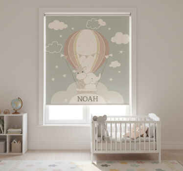 Estor enrollable infantil pastel globo con nombre - TenVinilo