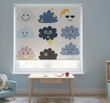 Rollo fenster kinderzimmer wolken mit gesichtern - TenStickers