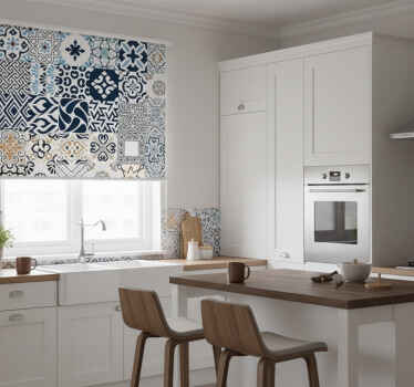 Roller blind for kitchen window in blue tiles - TenStickers