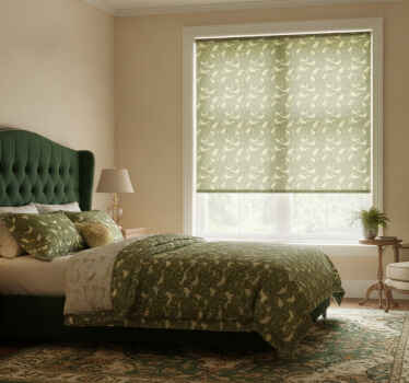 Traditional roller blind with green birds victorian pattern - TenStickers