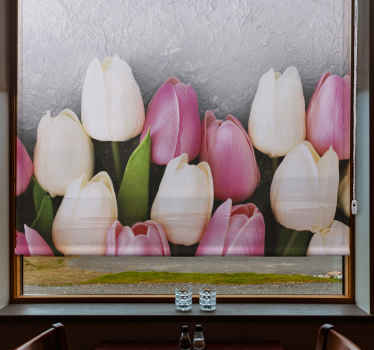 Hvide og lyserøde tulipaner blomsterRullegardiner - TenStickers