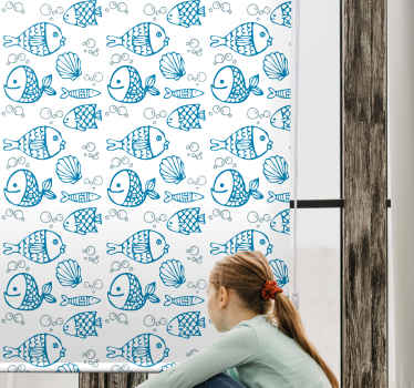 Desenhado peixes azuis em um fundo branco cego - TenStickers