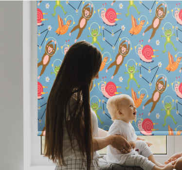 颜色森林动物宇航员儿童卷簾 - TenStickers