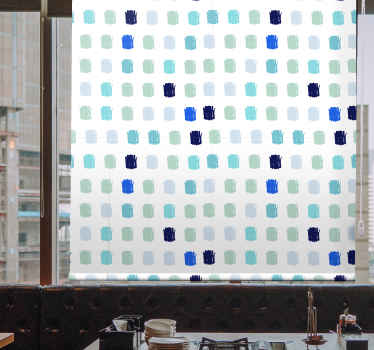 Pinceladas em diferentes tonalidades nórdicas cegas. Fundo branco com padrão de pontos de esquema de cores azul. Obtenha com remessa imediata.