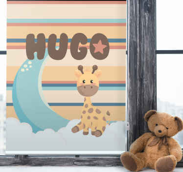 Store enrouleur chambre bébé girafe avec des nuages - TenStickers