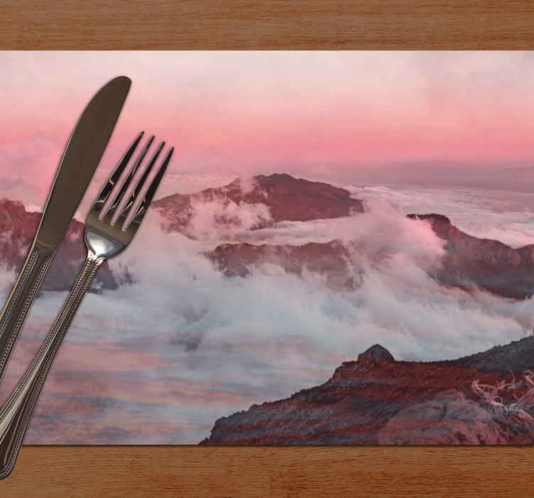 Modern placemats mountainous landscape design - TenStickers