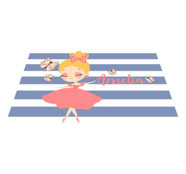 Prinsesse med rosa kjole og sommerfugler spisebrikke med navn - Tenstickers