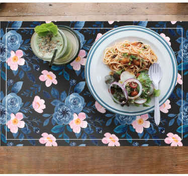 Individuais de mesa originais Rosas azuis e rosa em fundo preto - TenStickers