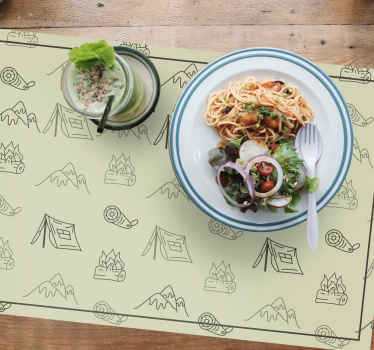 손으로 그린 캠핑 용품 어린이 플레이스 매트 - TenStickers