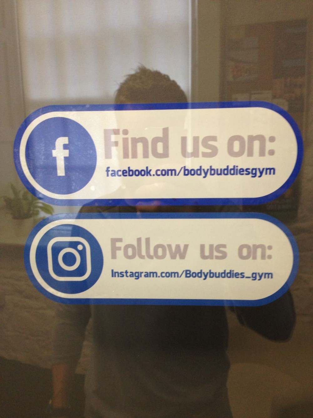 { { product.metaDescription|striptags }}