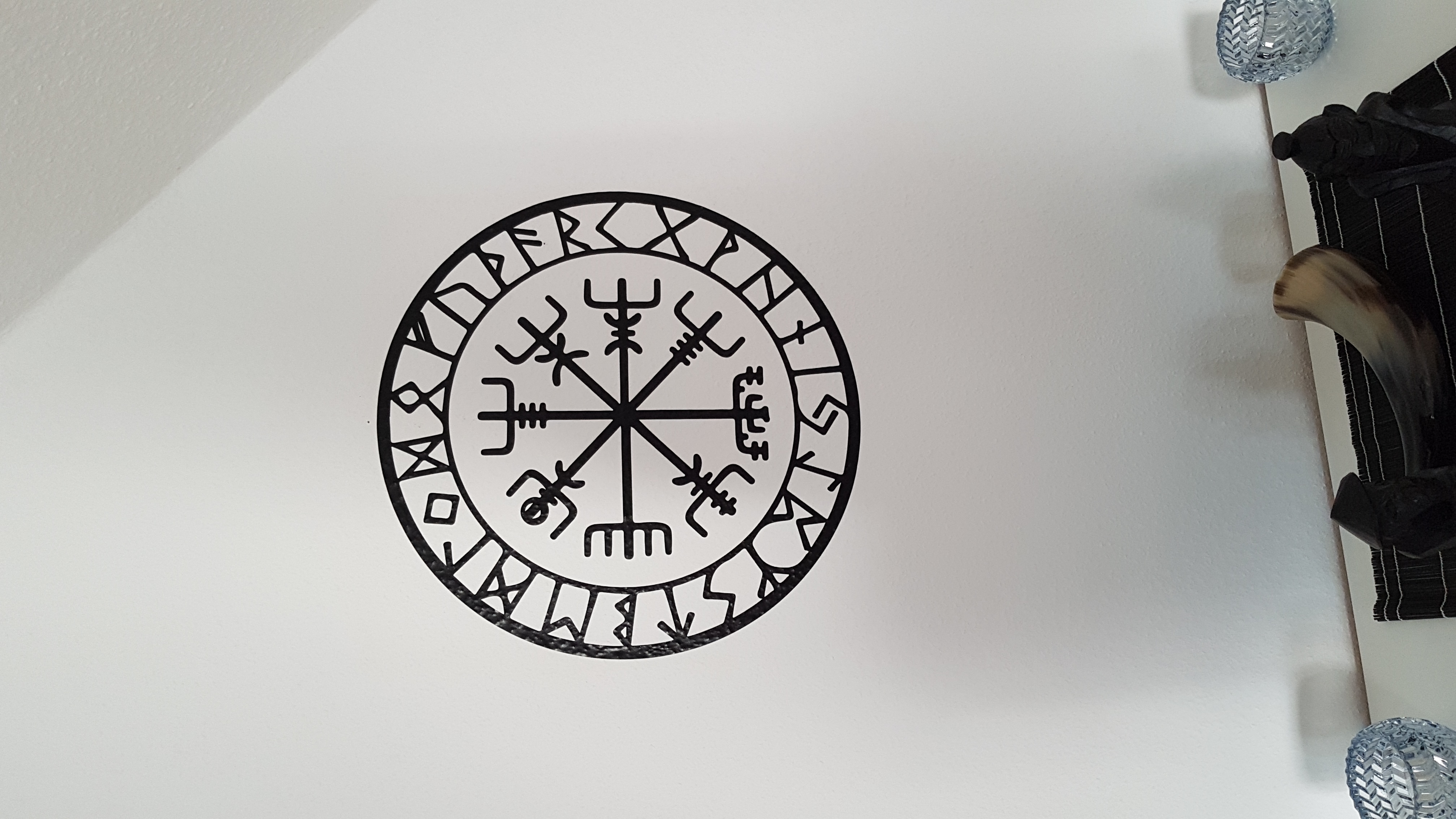 Wandtattoo Himmelsrichtungen Kompass Vintagestil Wikinger Kompass Wandtattoo Wohnzimmer - TenStickers