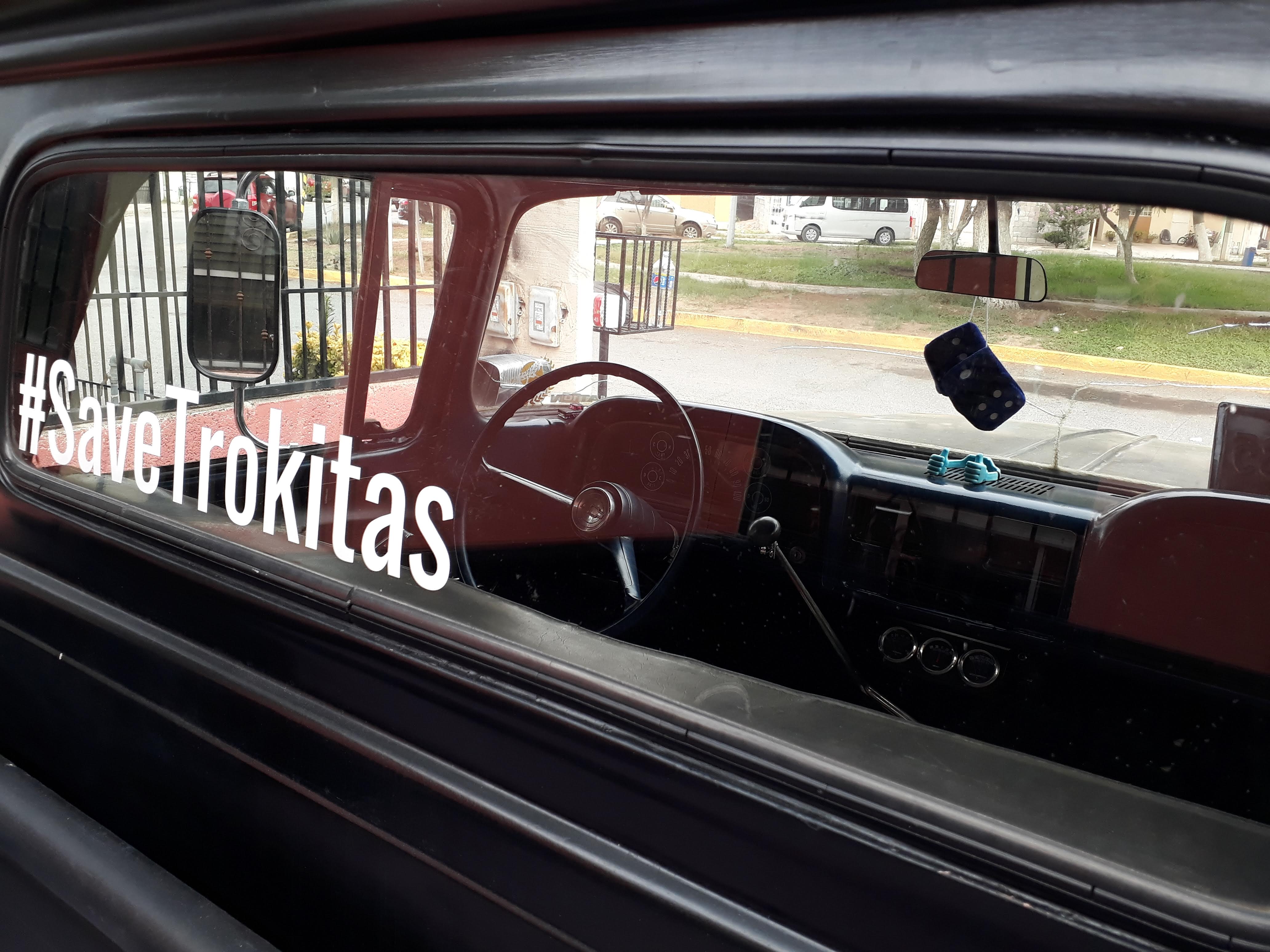 { { product.metaDescription|striptags }}