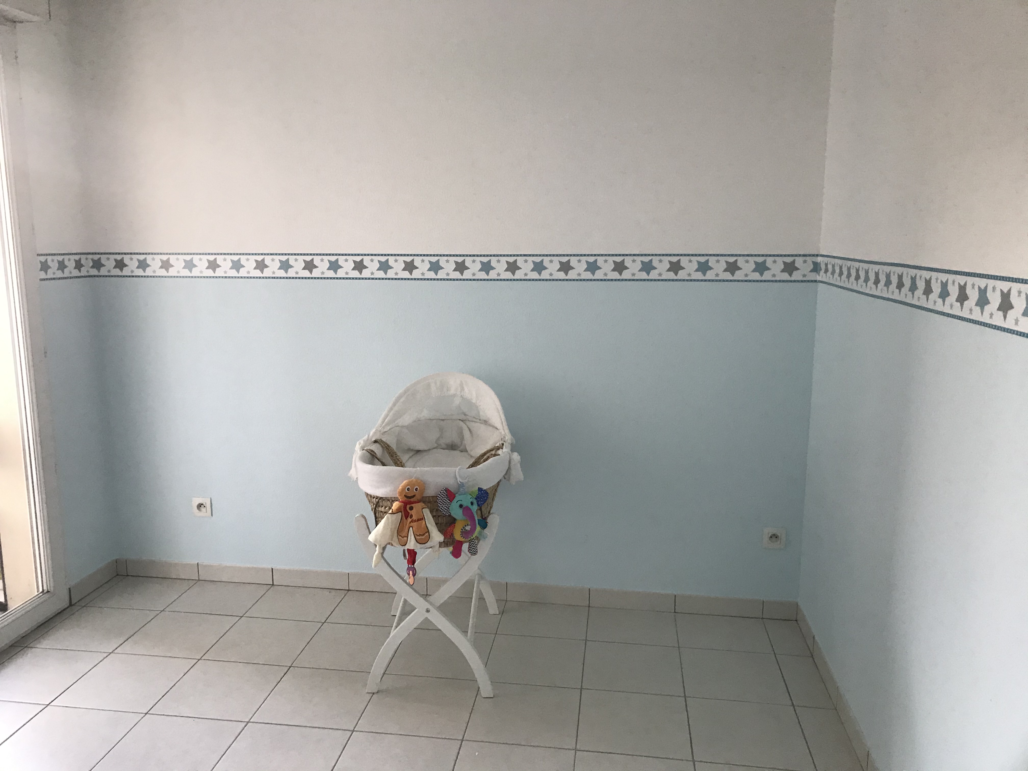 Frise tapisserie murale étoiles tons pastel - TenStickers