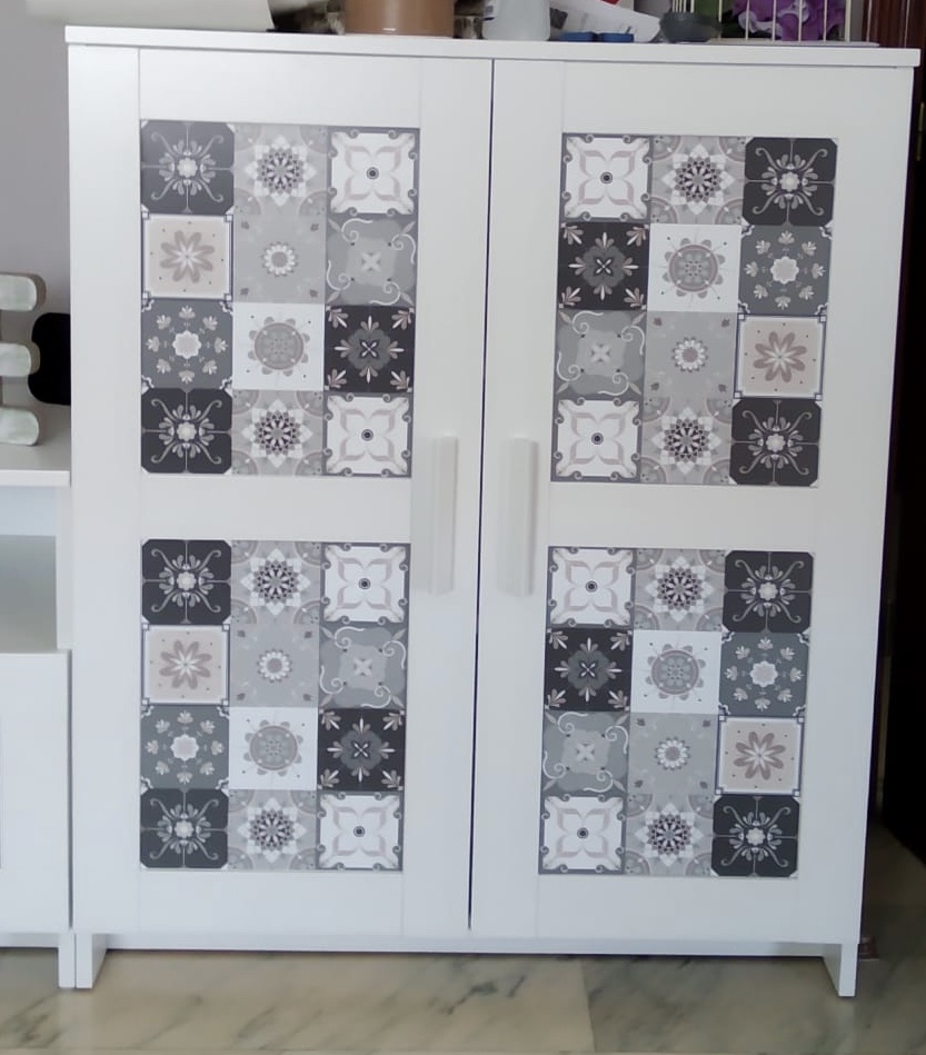 Geometric Furniture Sticker - TenStickers
