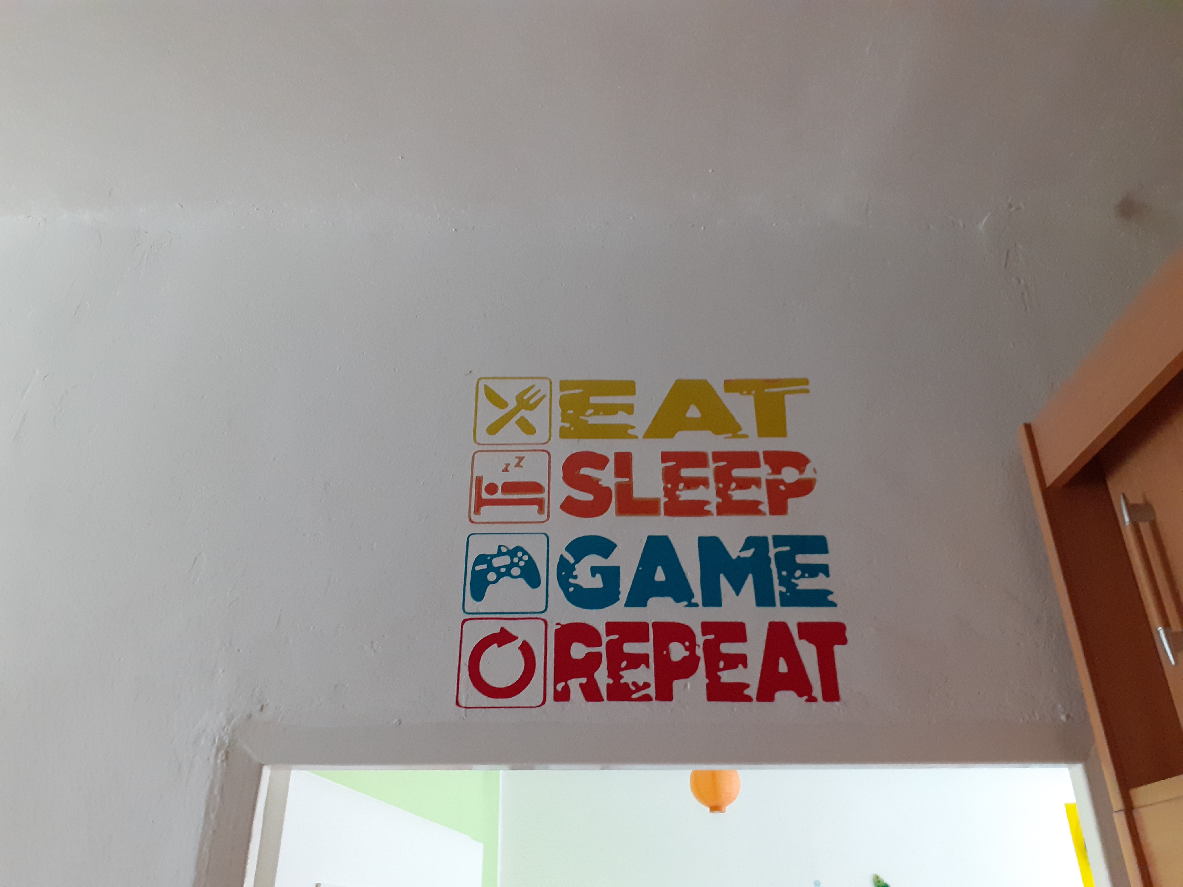 { { product.metaDescription|striptags }}