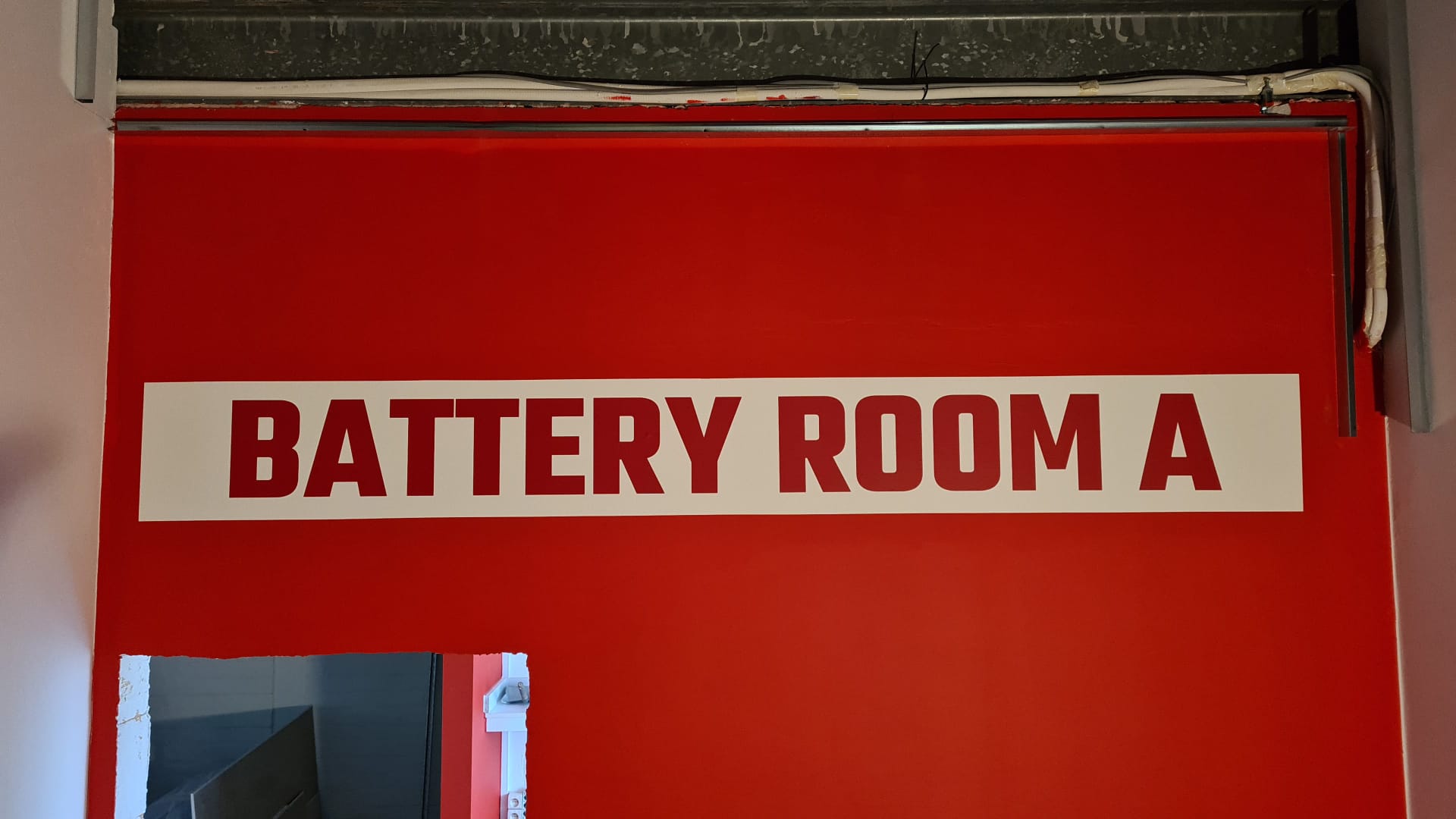 { { product.metaDescription|striptags }}