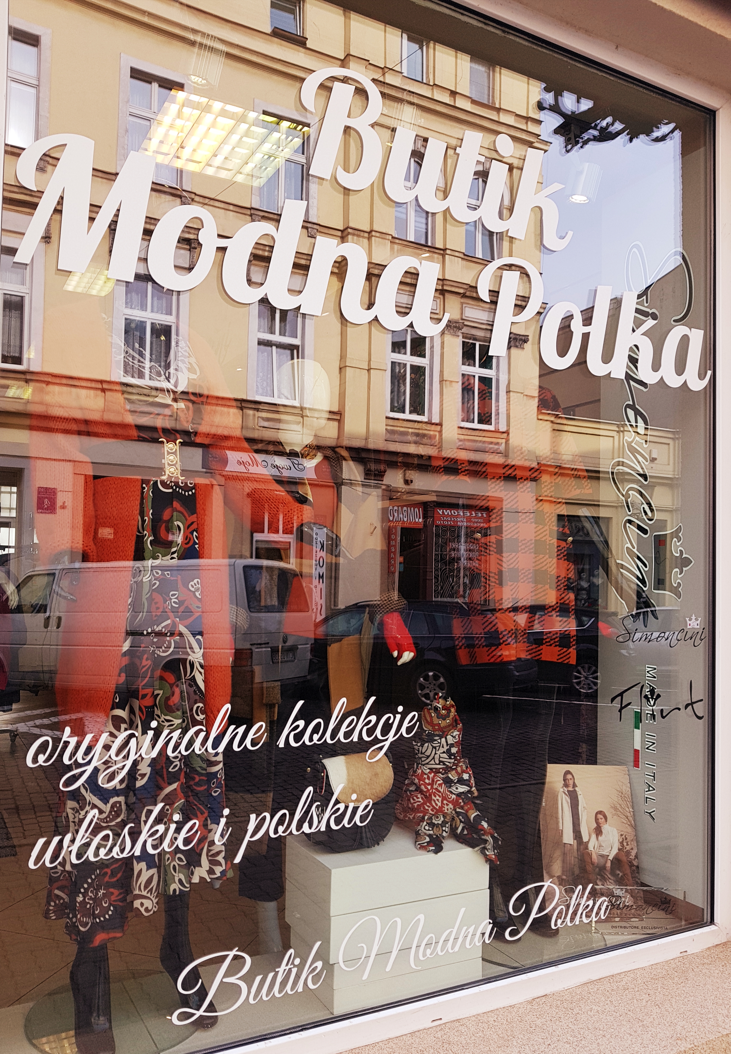 { { product.metaDescription|striptags }}