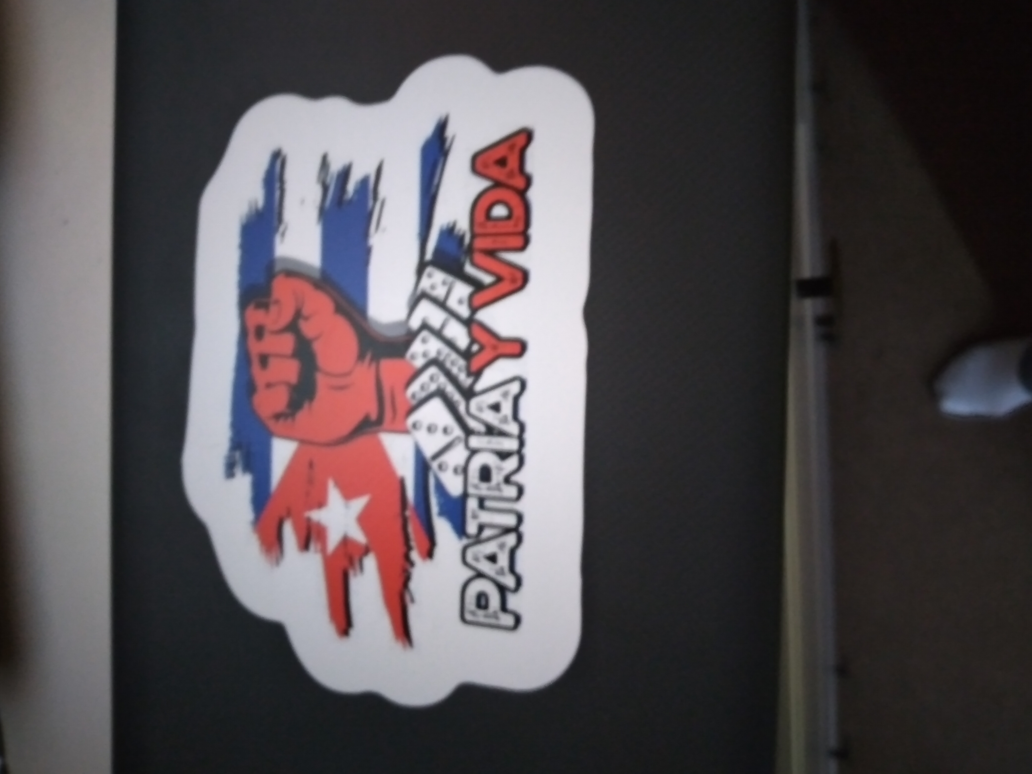 { { product.metaDescription|striptags }}