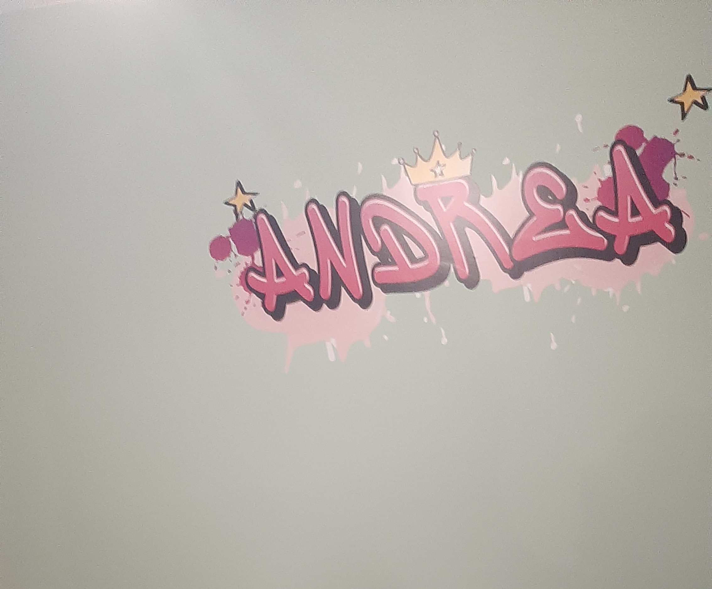naam-muursticker-kinderkamer-graffiti-voor-meisjes-tenstickers
