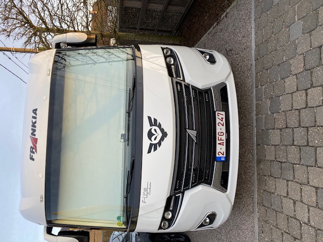 { { product.metaDescription|striptags }}