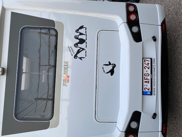 { { product.metaDescription|striptags }}