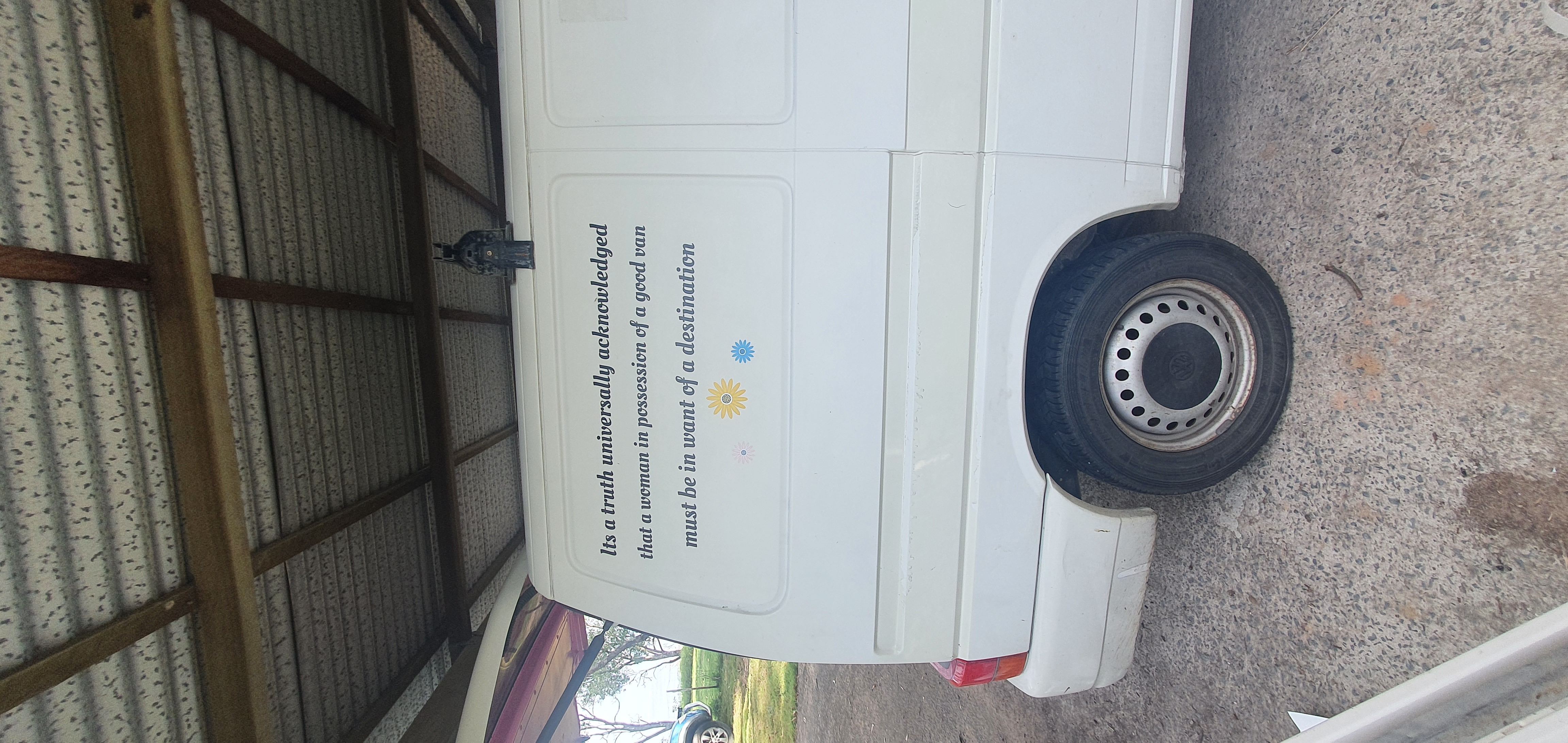 { { product.metaDescription|striptags }}