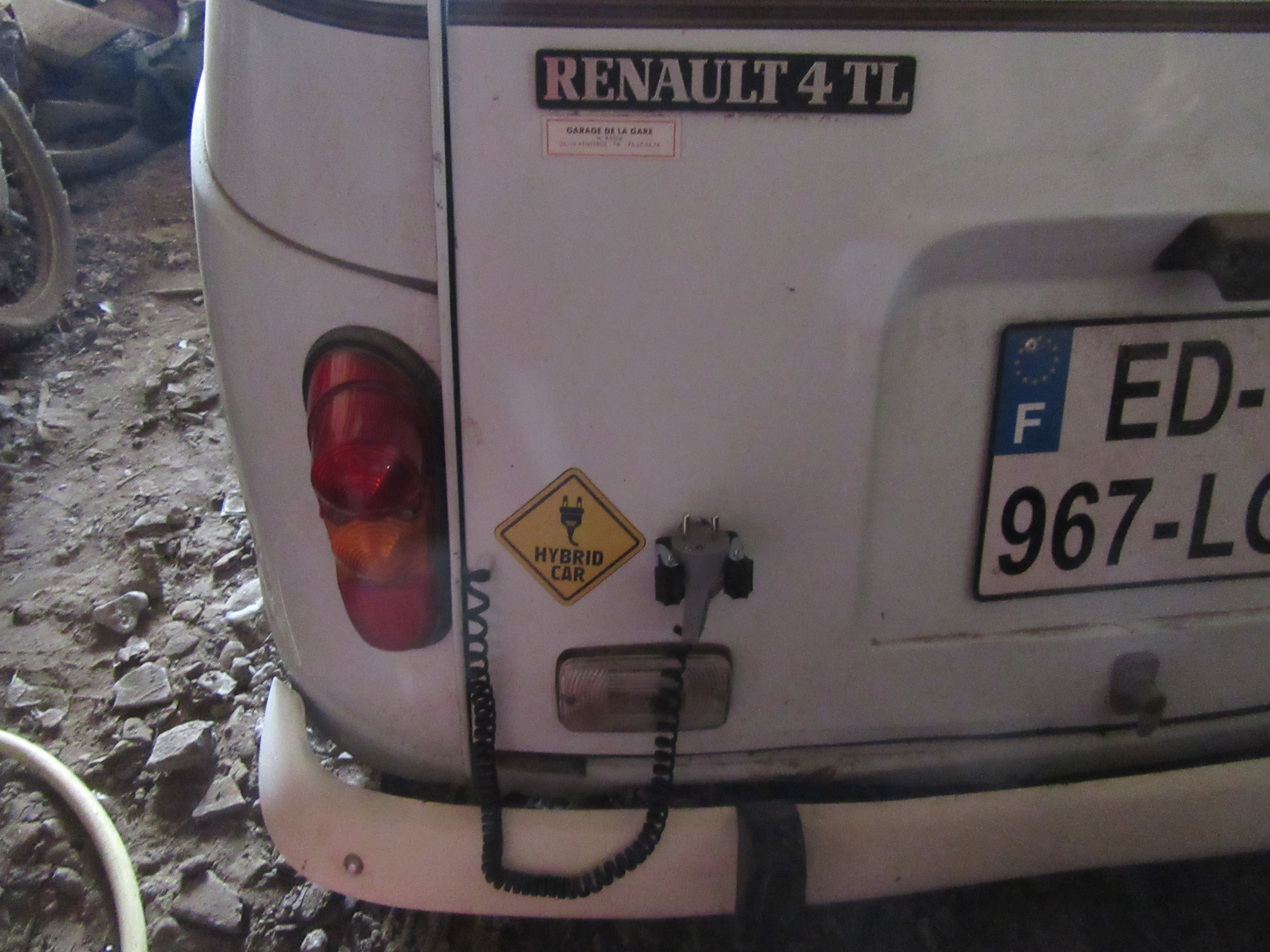 Adesivo per auto con scritta 