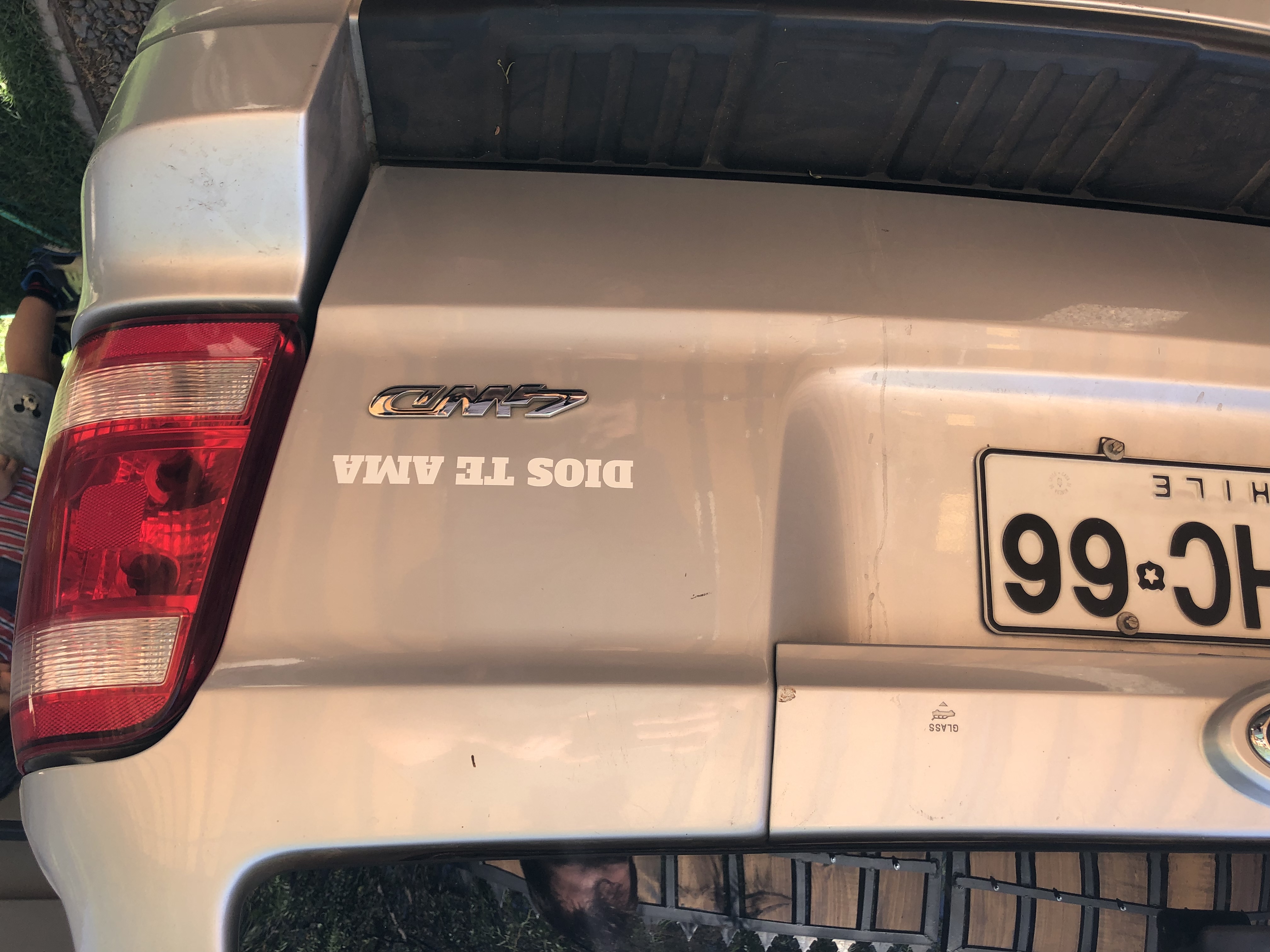 { { product.metaDescription|striptags }}