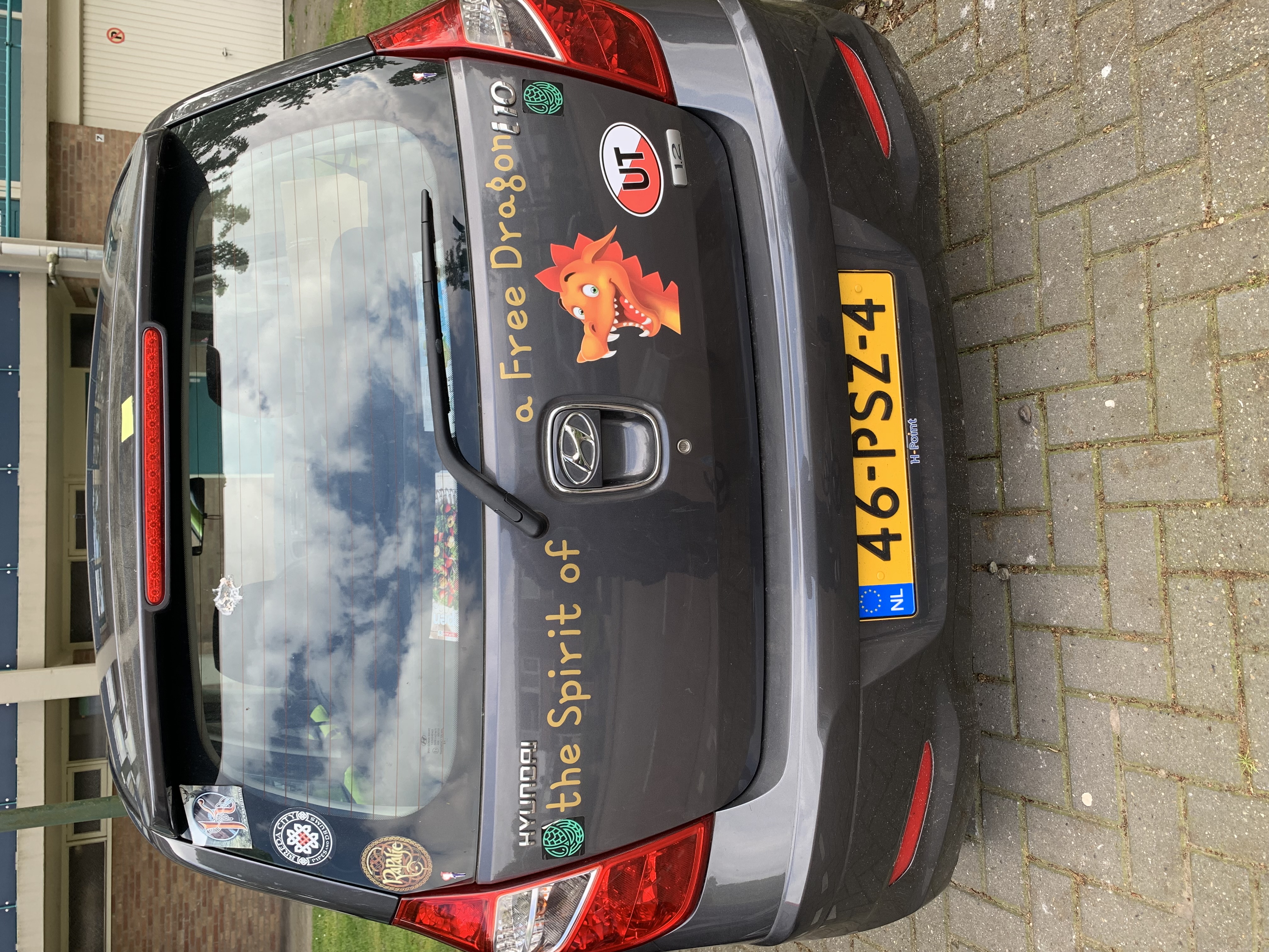 Vinilo infantil cara dragón risa - TenVinilo