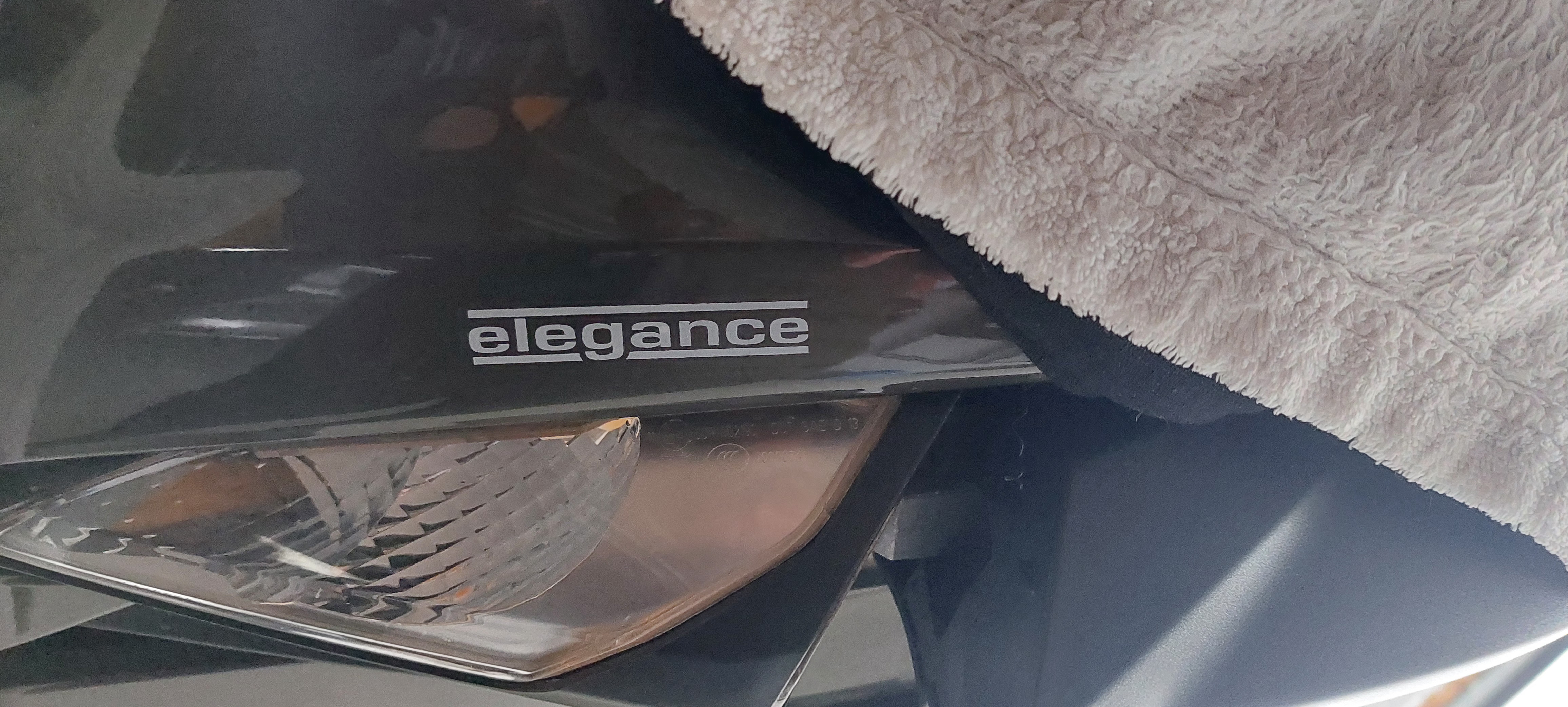 { { product.metaDescription|striptags }}