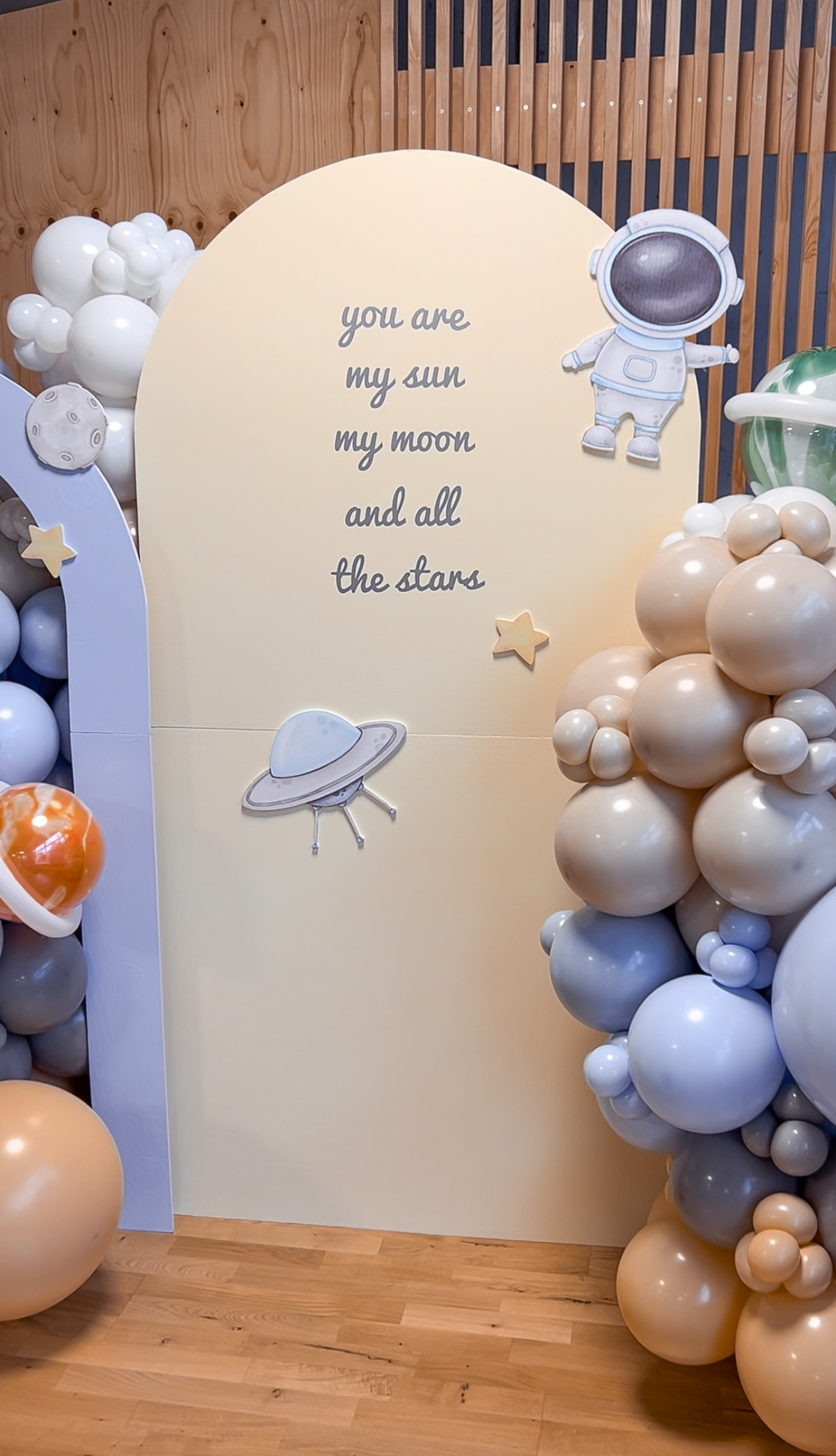 { { product.metaDescription|striptags }}