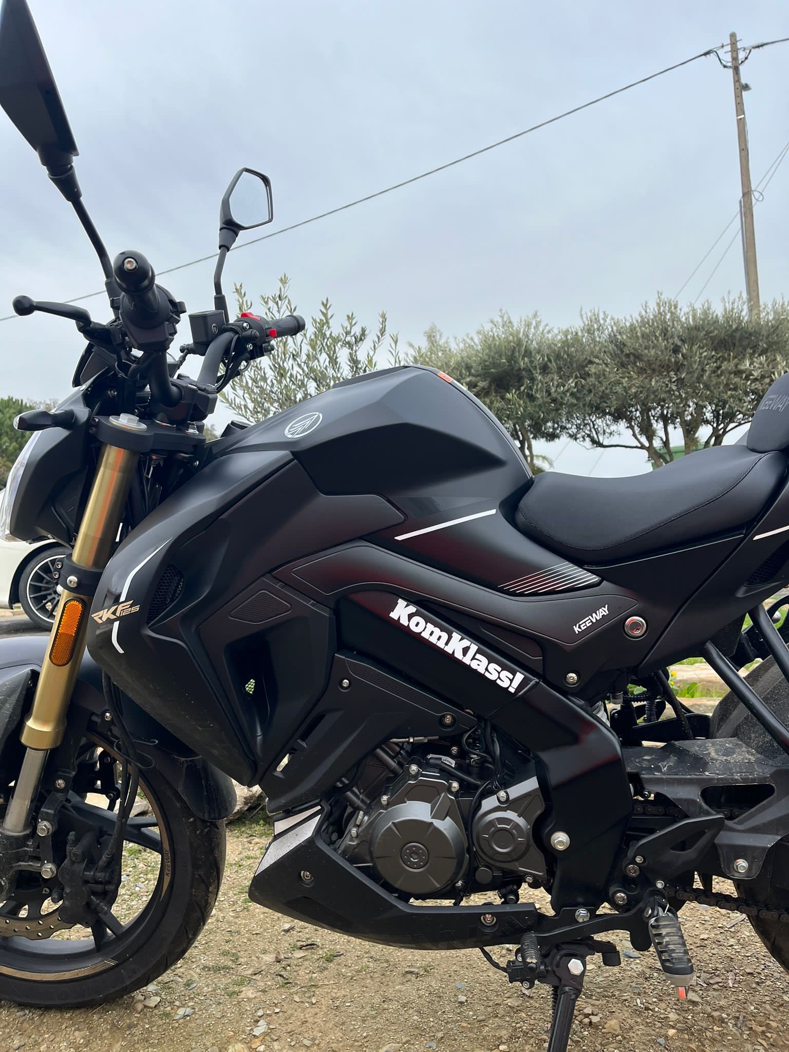 { { product.metaDescription|striptags }}