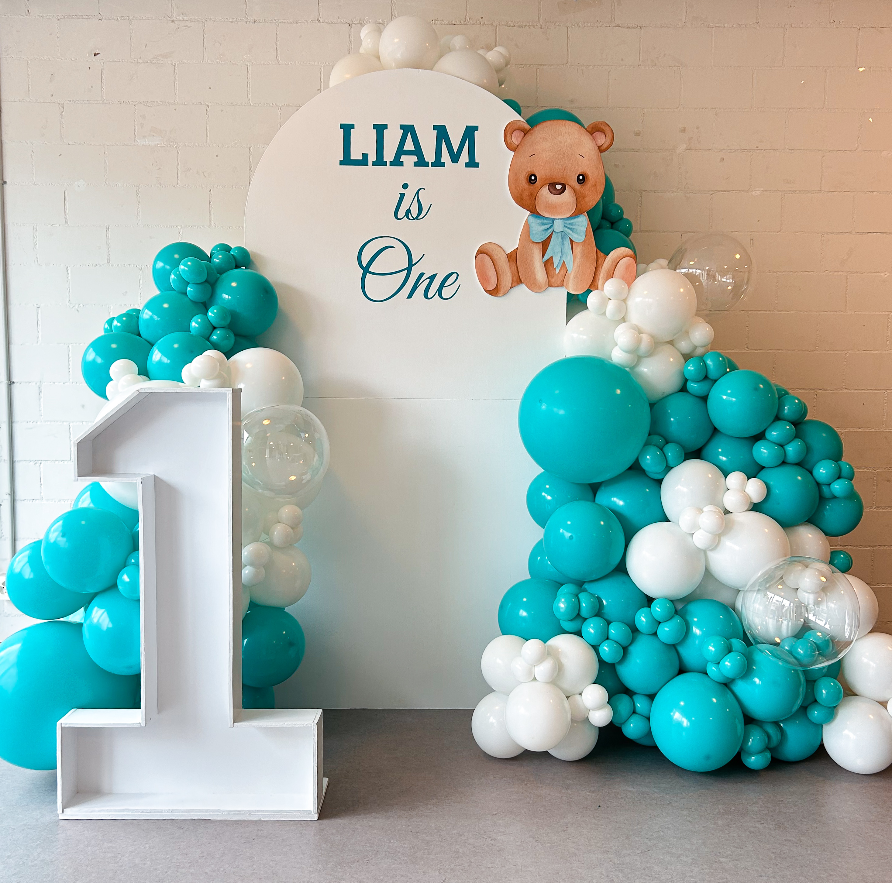 { { product.metaDescription|striptags }}