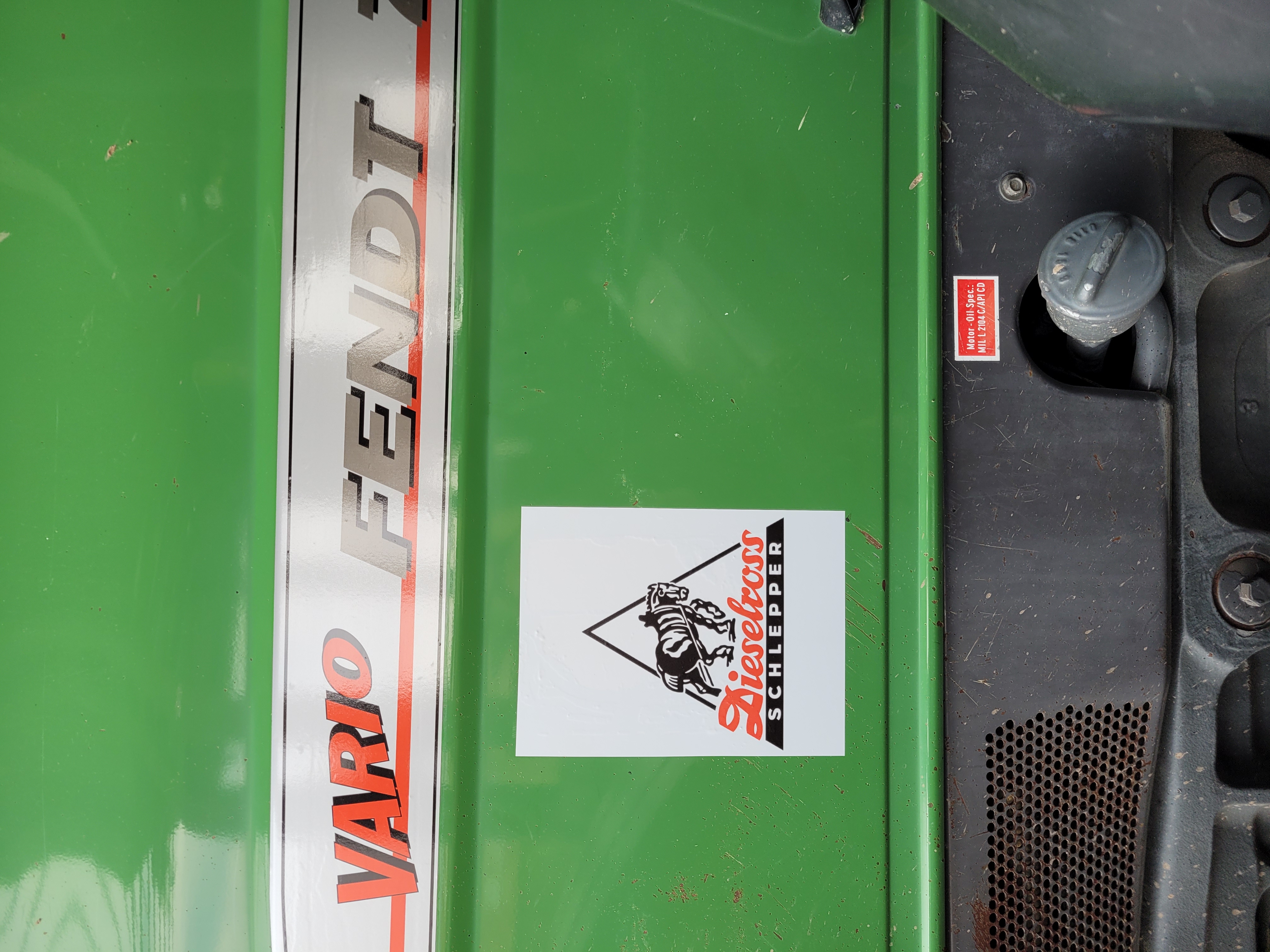 { { product.metaDescription|striptags }}