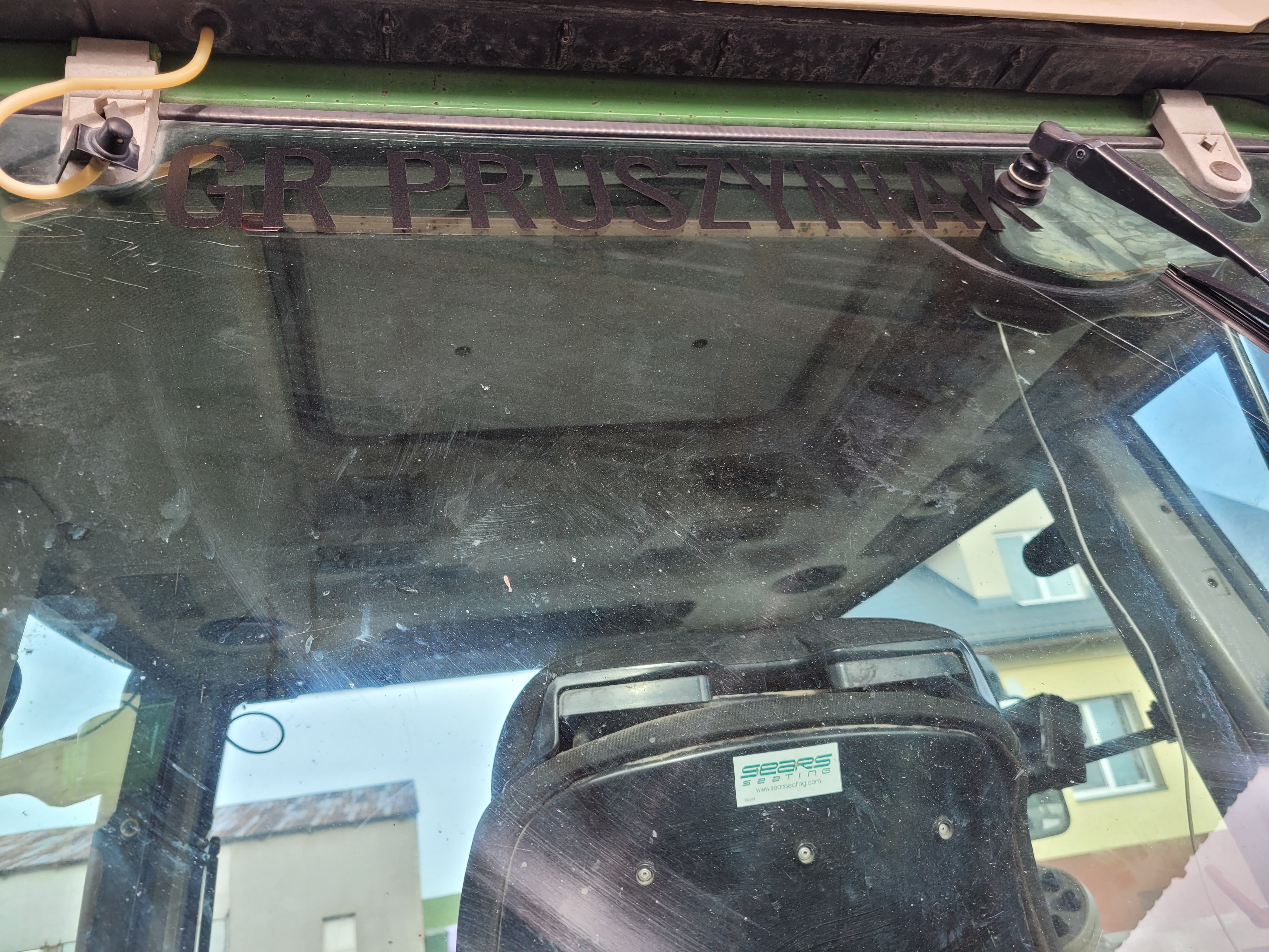 { { product.metaDescription|striptags }}